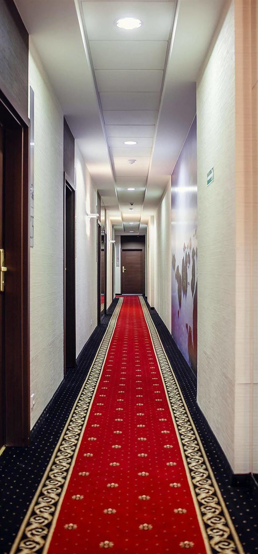 Boutique Hotel'S II Rewolucji Лодзь Экстерьер фото